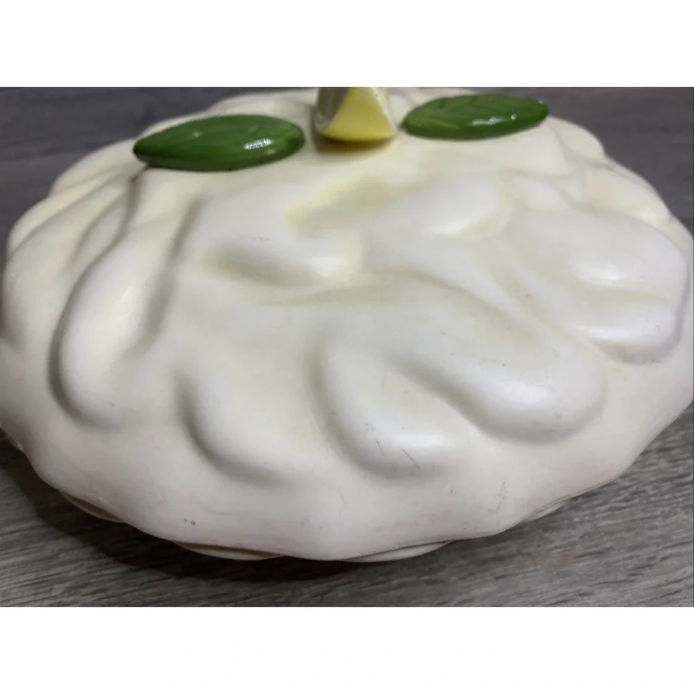 Vintage Lemon Meringue Recipe Pie Dish w 3-D Lid Ceramic Pie Dish